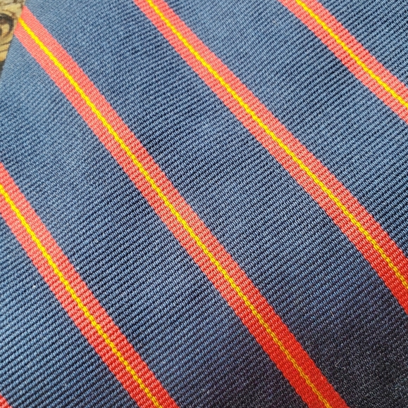 TIES OF HONOR vintage tie - Picture 2 of 5